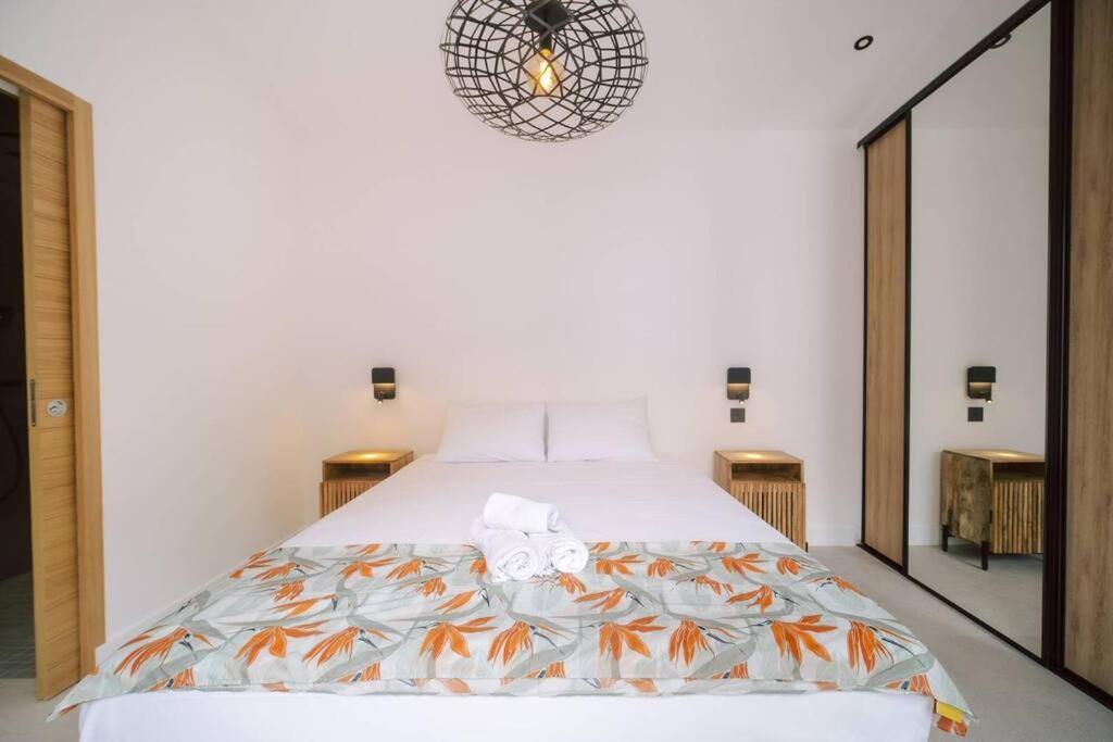 Summer Cosy - Villa Classee 4 Etoiles - 2 Suites Avec Piscine Chauffee Et Jacuzzi Integre Idealement Situee Chemin Summer Saint-Gilles-les-Bains Exterior foto