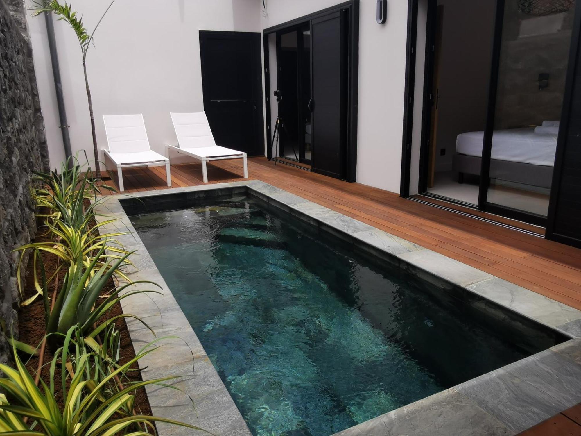 Summer Cosy - Villa Classee 4 Etoiles - 2 Suites Avec Piscine Chauffee Et Jacuzzi Integre Idealement Situee Chemin Summer Saint-Gilles-les-Bains Exterior foto